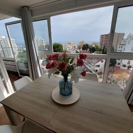 Beautiful Sea Views Cozy Apartment 350 M From Beach Benalmádena Kültér fotó