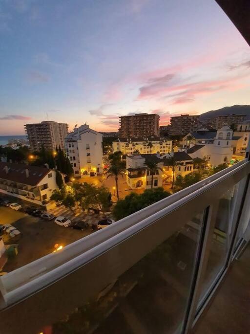 Beautiful Sea Views Cozy Apartment 350 M From Beach Benalmádena Kültér fotó