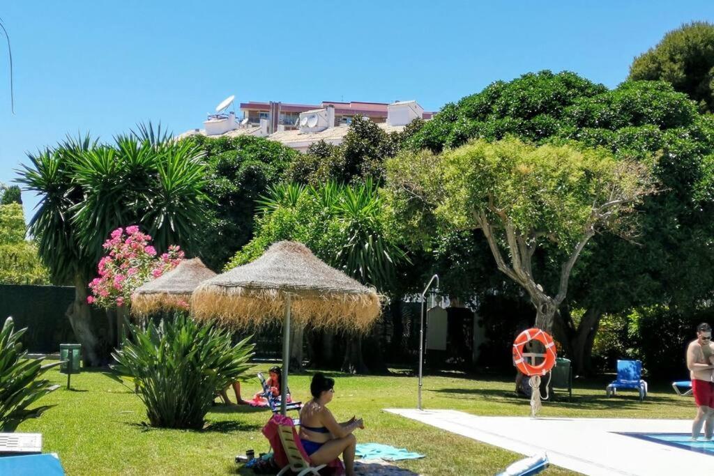 Beautiful Sea Views Cozy Apartment 350 M From Beach Benalmádena Kültér fotó