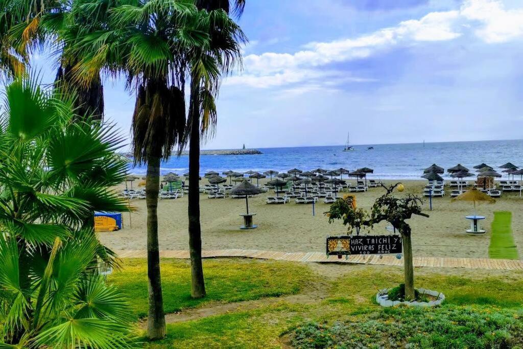 Beautiful Sea Views Cozy Apartment 350 M From Beach Benalmádena Kültér fotó