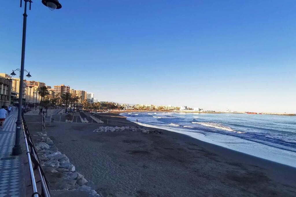 Beautiful Sea Views Cozy Apartment 350 M From Beach Benalmádena Kültér fotó