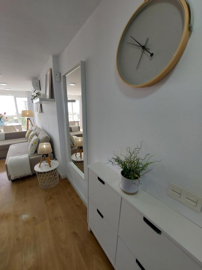 Beautiful Sea Views Cozy Apartment 350 M From Beach Benalmádena Kültér fotó