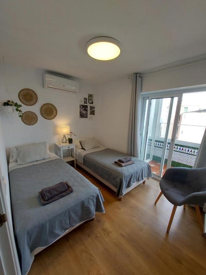 Beautiful Sea Views Cozy Apartment 350 M From Beach Benalmádena Kültér fotó